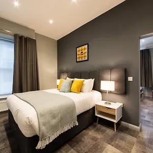 https://the-spires-cardiff.cardiffhotelswales.com