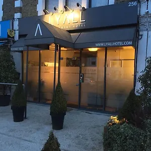 Lyall Apartahotel